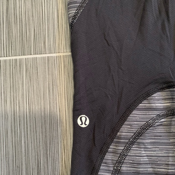 Lululemon cropped leggings - Picture 4 of 6